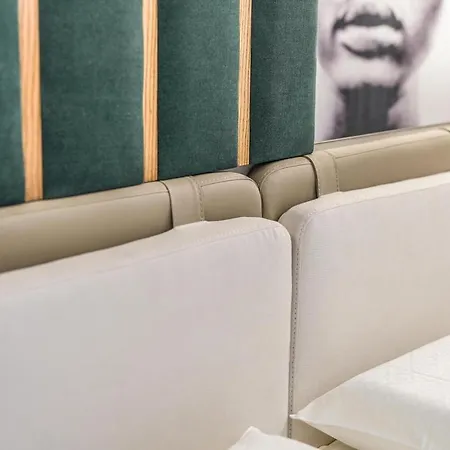 Haris Luxury No.4 * Тирана