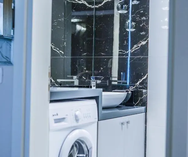 Haris Luxury No.4 アパート *